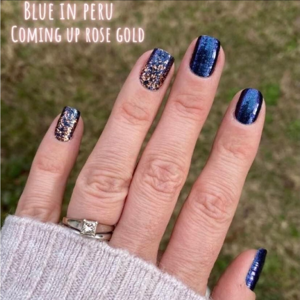 *Retired* Color Street: Blue in Peru | Navy Violet Duochrome Shimmer Dark Fall - Picture 12 of 16